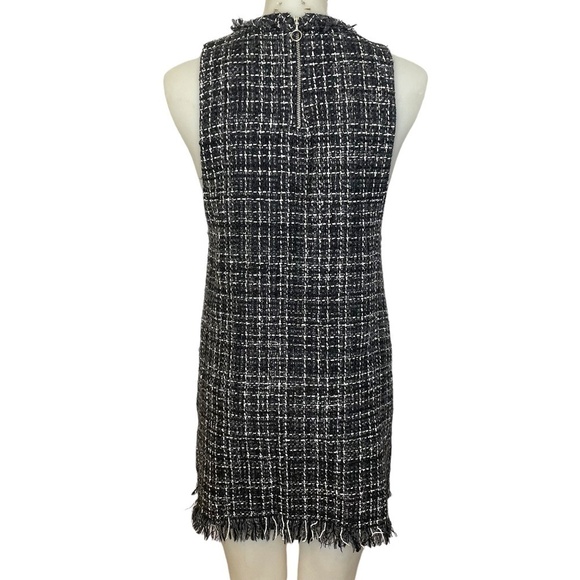 BOUCLE Dress 🤍 - Picture 2 of 10